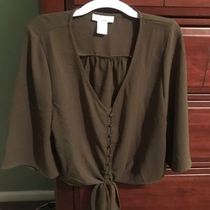 Button up cropped blouse w tie front! worn ONCE :)